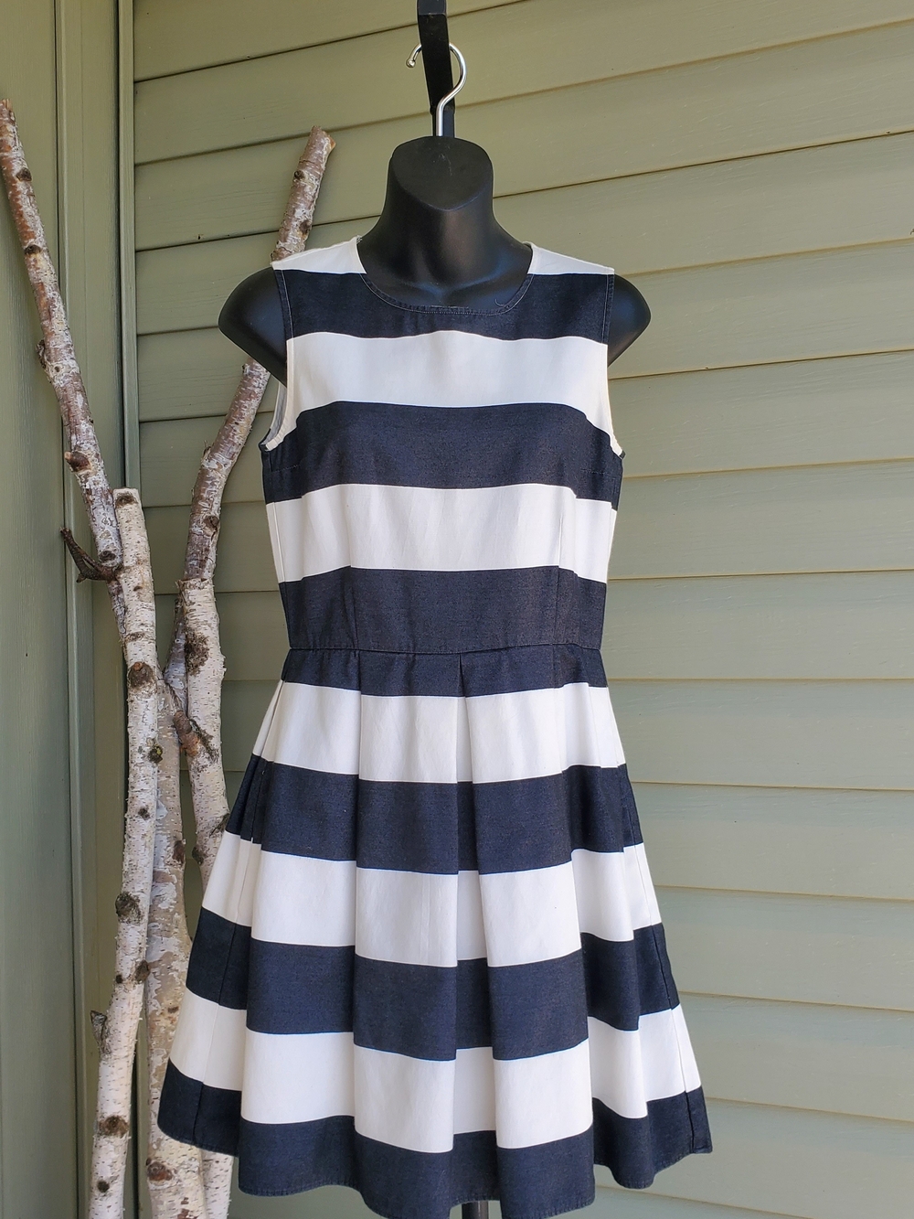 GAP White and Gray Striped Sleeveless Dress The GAP